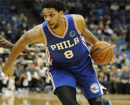 官方：巴萨边后卫埃克托-福特外租埃尔切1个赛季